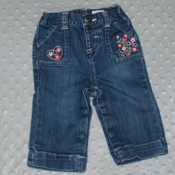 5/$20 Baby girl heart and flower jeans 6 months - Picture 2 of 7